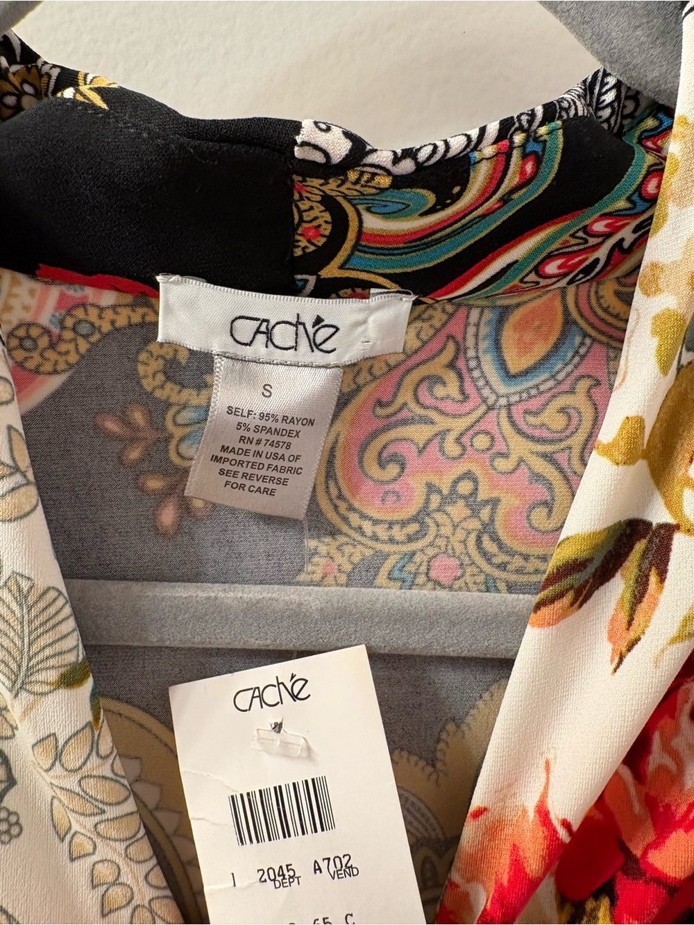 Cache  Paisley & Floral Ruched V-Neck Top - Black/Multicolor Small NWT SEXY - Picture 5 of 6